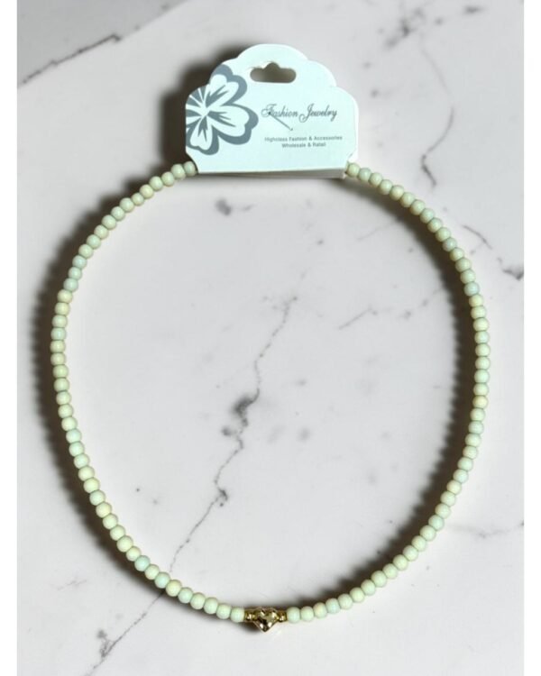 Heart-Shaped Bead-Covered Off-White Bead Choker Necklace