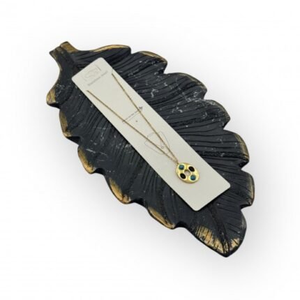 GOLD-COLORED OVAL-SHAPED STEEL NECKLACE WITH TURQUOISE AND ONYX DETAILS