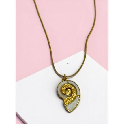 SEASHELL-SHAPED STEEL NECKLACE